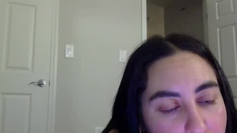 Snapshot of heatwavee chatting on October 2025 10:43:02 PM heatwavee online show from October 2025 10:43:02 PM