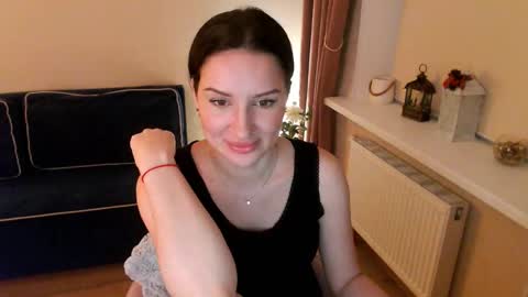 Snapshot of heaven_chloe chatting on March 2025 12:09:02 AM Heaven girl online show from March 2025 12:09:02 AM