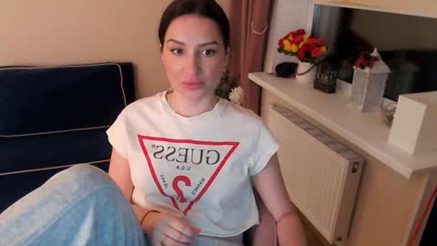 Snapshot of heaven_chloe chatting on March 2025 04:29:02 PM Heaven girl online show from March 2025 04:29:02 PM