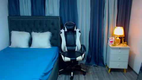 Snapshot of heavenlytransx chatting on December 2024 04:42:01 AM ITS FREE TO ASK online show from December 2024 04:42:01 AM