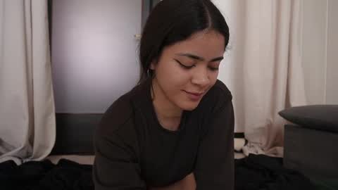 Snapshot of hecate333 chatting on February 2025 10:02:01 AM hecate333 online show from February 2025 10:02:01 AM