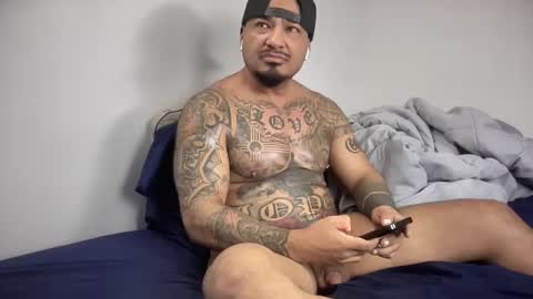 Snapshot of hectorramirezxxx chatting on December 2024 03:20:01 AM LockedThug online show from December 2024 03:20:01 AM