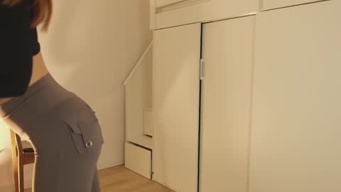 Snapshot of hee_jeen chatting on December 2024 01:54:02 PM Jeen online show from December 2024 01:54:02 PM