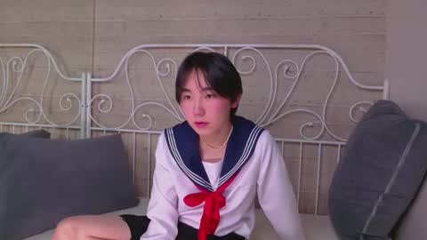 HEEJIN online show from October 2025 08:20:01 PM