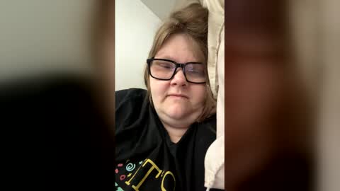 heidimackey2 online show from April 2026 09:57:02 AM