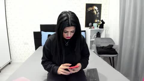 Heidi online show from February 2026 03:59:02 AM