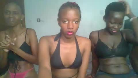 heilybunny online show from April 2026 09:45:01 PM