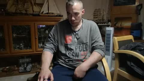 xxScubaStevexx online show from April 2026 12:38:01 AM