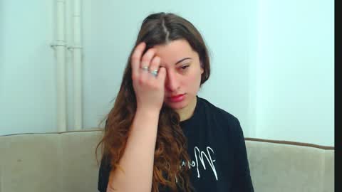 helen_adams_ online show from December 2024 04:34:02 AM