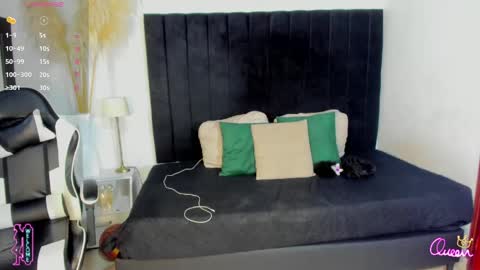 HELENA COPPER online show from June 2026 06:18:02 AM