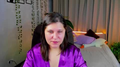 helenahoffmann online show from February 2026 04:19:02 AM