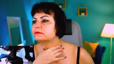 helenbeler online show from November 2025 05:01:02 AM