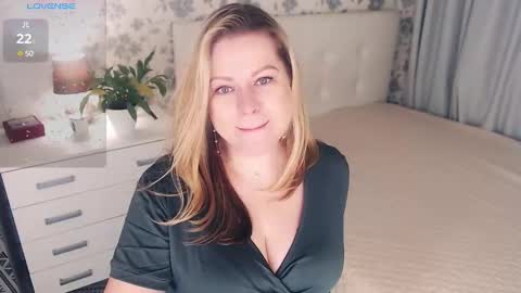 Helena Bonham online show from February 2025 06:43:01 AM