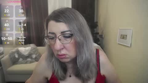 helenenigma online show from November 2025 07:35:02 PM