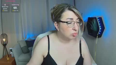 Snapshot of helenenigma chatting on April 2026 08:57:02 PM helenenigma online show from April 2026 08:57:02 PM