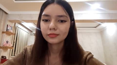 Snapshot of helgakraszewski chatting on September 2025 06:29:02 PM Alice online show from September 2025 06:29:02 PM