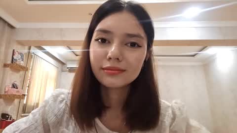 Snapshot of helgakraszewski chatting on September 2025 05:20:01 AM Alice online show from September 2025 05:20:01 AM