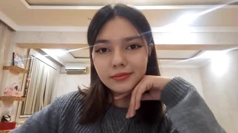 Snapshot of helgakraszewski chatting on September 2025 06:09:02 PM Alice online show from September 2025 06:09:02 PM