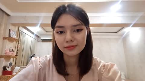 Snapshot of helgakraszewski chatting on September 2025 06:35:02 PM Alice online show from September 2025 06:35:02 PM