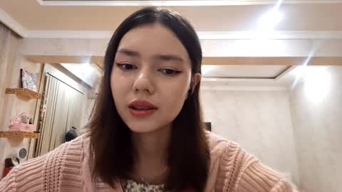 Snapshot of helgakraszewski chatting on October 2025 06:27:01 PM Alice online show from October 2025 06:27:01 PM