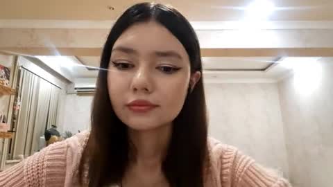 Snapshot of helgakraszewski chatting on October 2025 06:58:02 PM Alice online show from October 2025 06:58:02 PM