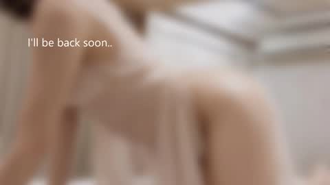 Snapshot of helgakraszewski chatting on November 2025 08:27:02 AM Alice online show from November 2025 08:27:02 AM