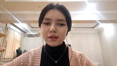 Snapshot of helgakraszewski chatting on November 2025 09:54:02 AM Alice online show from November 2025 09:54:02 AM