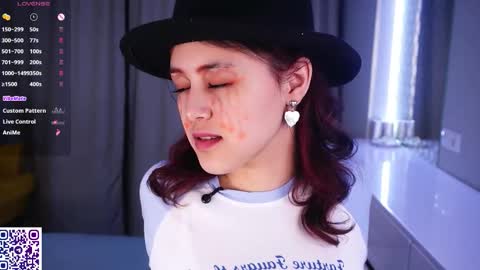 Snapshot of helgamartin chatting on February 2026 08:21:01 PM Aurora online show from February 2026 08:21:01 PM