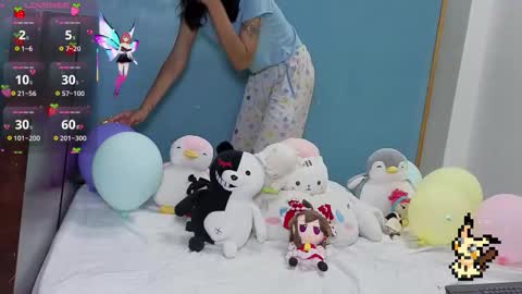 Helia Transfem and Amy online show from September 2025 02:51:01 PM