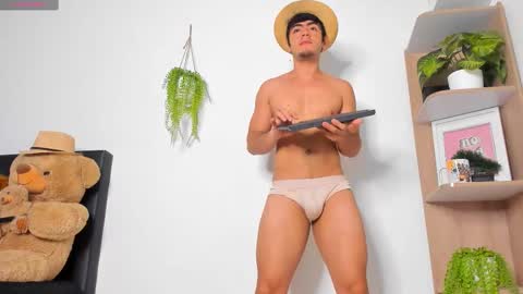 alan y zack online show from November 2025 12:49:02 PM