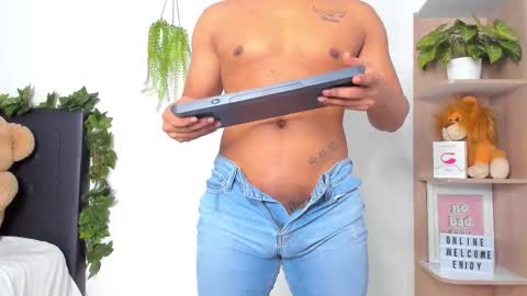 alan y zack online show from March 2026 12:17:01 AM