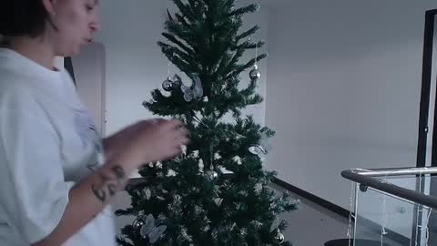 Snapshot of hell_dancer_ chatting on December 2024 09:44:01 PM Lexa online show from December 2024 09:44:01 PM