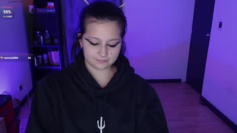 Snapshot of hell_dancer_ chatting on January 2025 02:15:01 AM Lexa online show from January 2025 02:15:01 AM