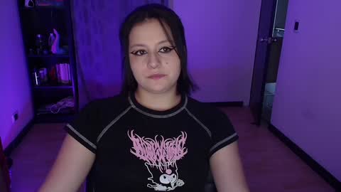 Snapshot of hell_dancer_ chatting on February 2025 11:04:02 PM Lexa online show from February 2025 11:04:02 PM