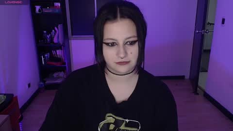 Snapshot of hell_dancer_ chatting on February 2025 02:37:02 AM Lexa online show from February 2025 02:37:02 AM