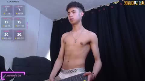   CROW  online show from October 2025 07:07:02 PM