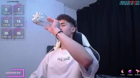   CROW  online show from October 2025 10:22:01 PM