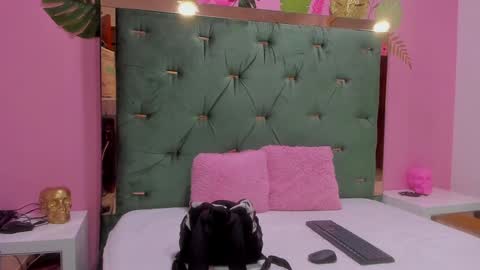 Hellen  online show from December 2024 11:00:01 AM