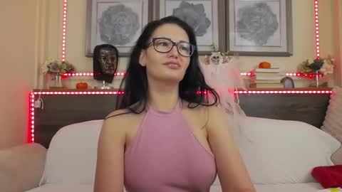 Snapshot of hellendesire chatting on October 2025 02:45:02 AM online show from October 2025 02:45:02 AM