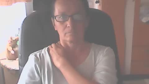 Snapshot of hellenmarie chatting on September 2025 10:41:01 AM hellenmarie online show from September 2025 10:41:01 AM