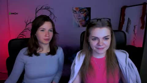 Helli online show from November 2025 08:29:02 PM