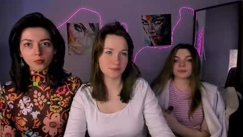 Helli online show from February 2026 08:56:02 PM