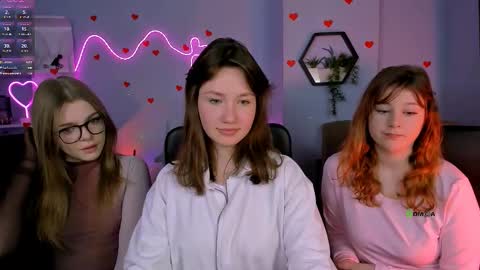 Helli online show from February 2026 08:27:02 PM