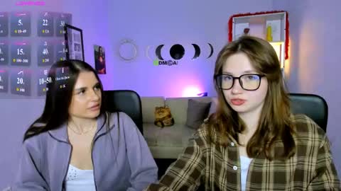 Snapshot of helli_belli chatting on May 2026 07:20:02 PM Helli online show from May 2026 07:20:02 PM