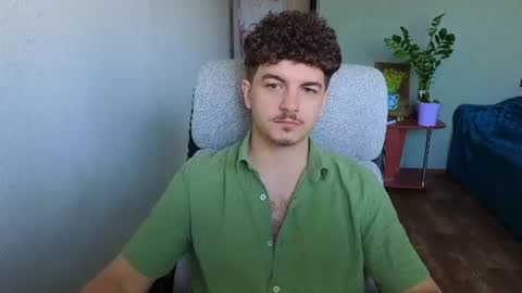 Snapshot of hellish_sugar chatting on June 2026 04:46:02 AM Remy online show from June 2026 04:46:02 AM