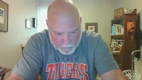 helloforfun111 online show from October 2025 08:06:02 PM