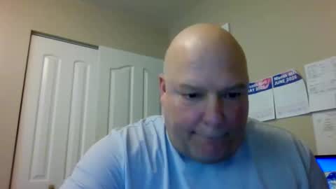 helloforfun111 online show from April 2026 04:17:02 PM