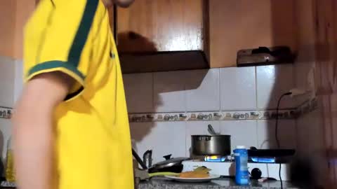 Snapshot of helokitkat chatting on September 2025 03:28:02 AM helokitkat online show from September 2025 03:28:02 AM