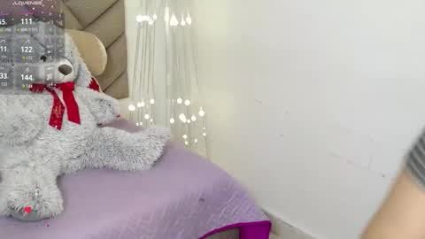 Snapshot of heluejamil chatting on November 2025 07:50:02 PM Zahira online show from November 2025 07:50:02 PM