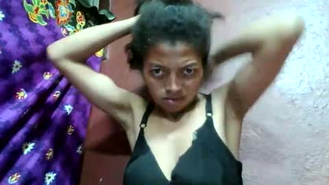 henitsaldy online show from April 2026 07:07:02 PM